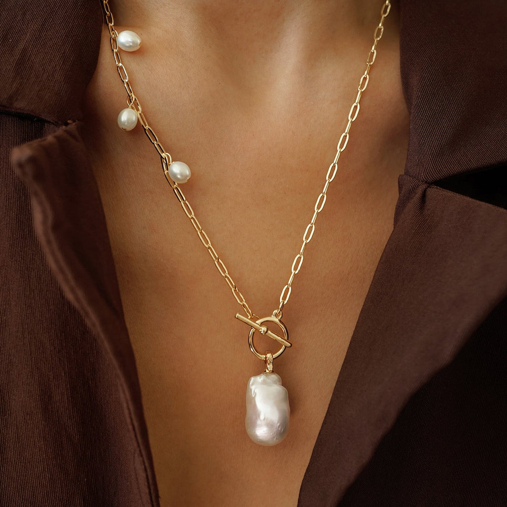 Breaking Dawn Baroque Pearl Pendant Necklace