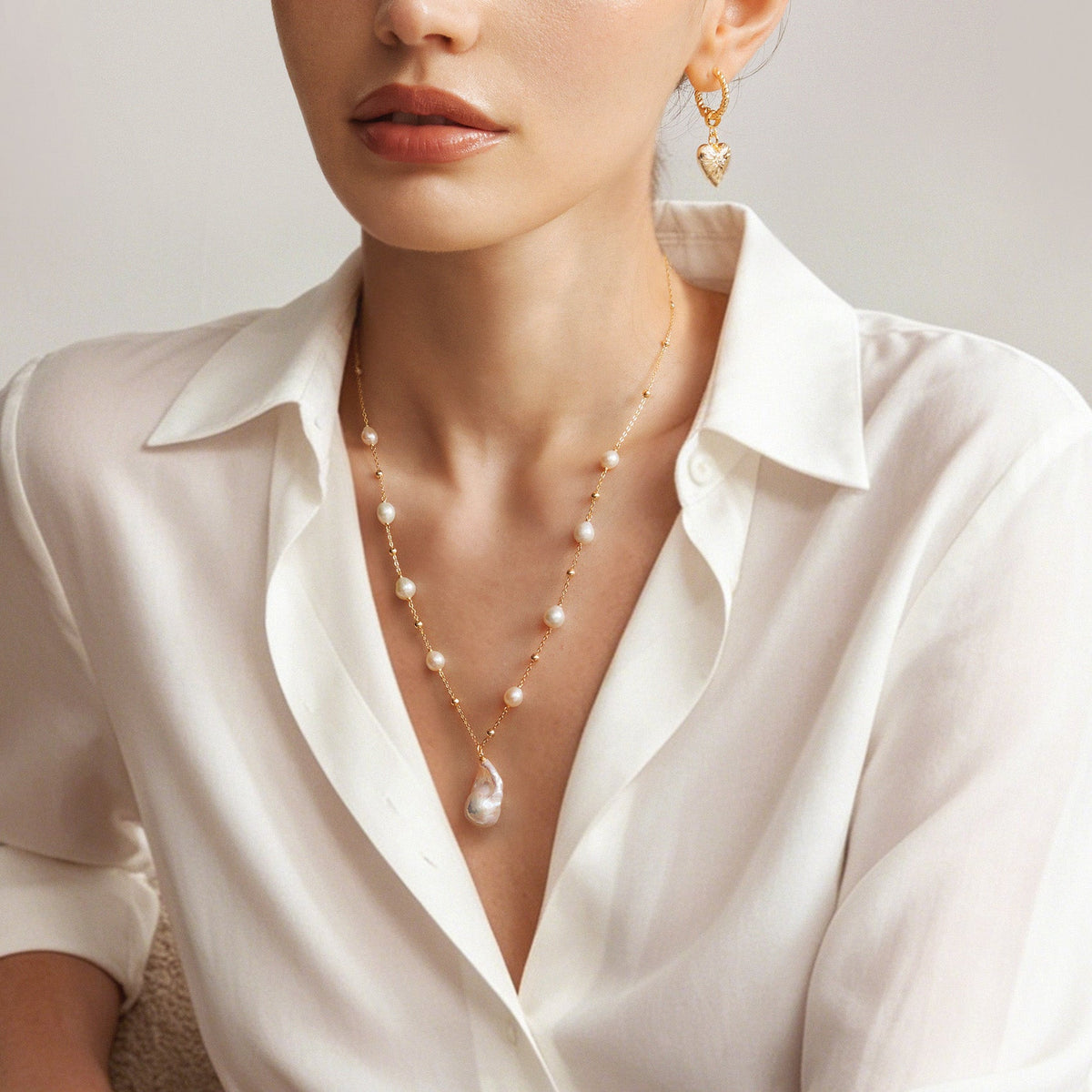 Gypsophila White Baroque Pearl Pendant Necklace