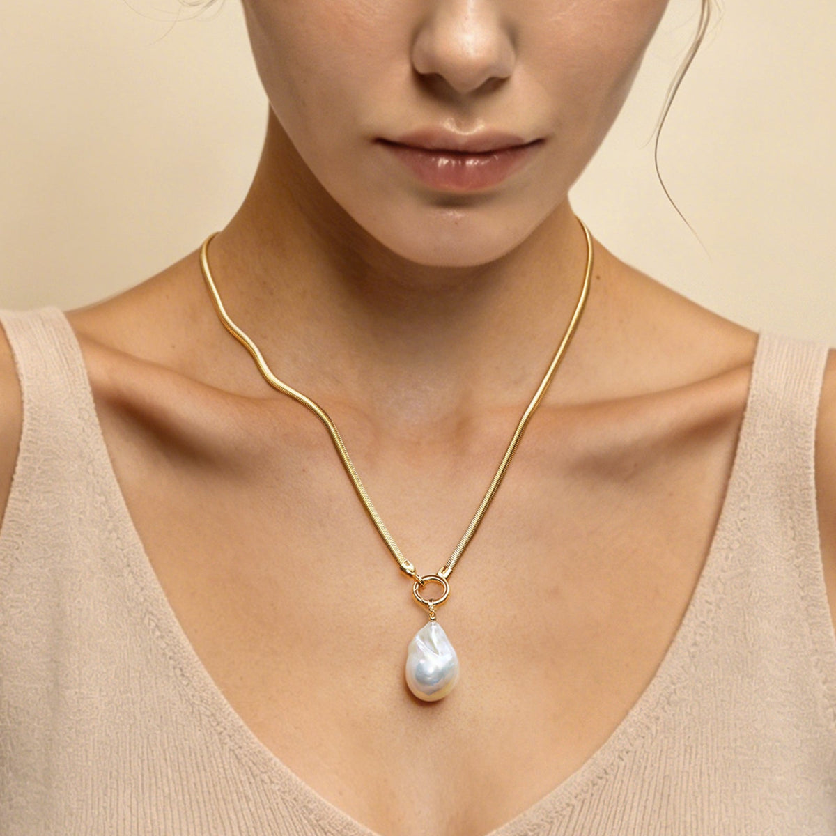 Large Baroque Pearl Pendant Necklace