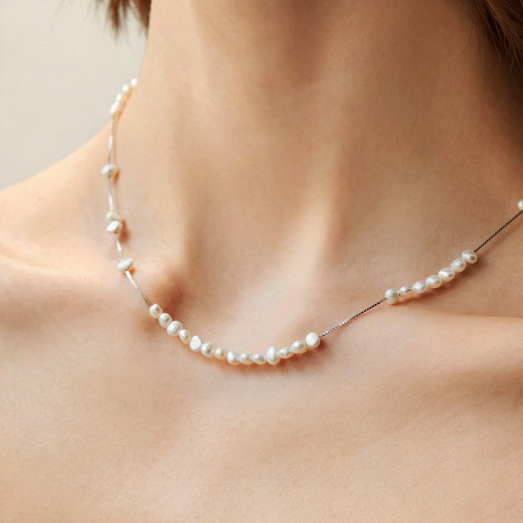 Moonlight Minimal Pearl Necklace
