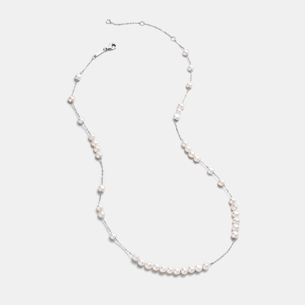 Moonlight Minimal Pearl Necklace