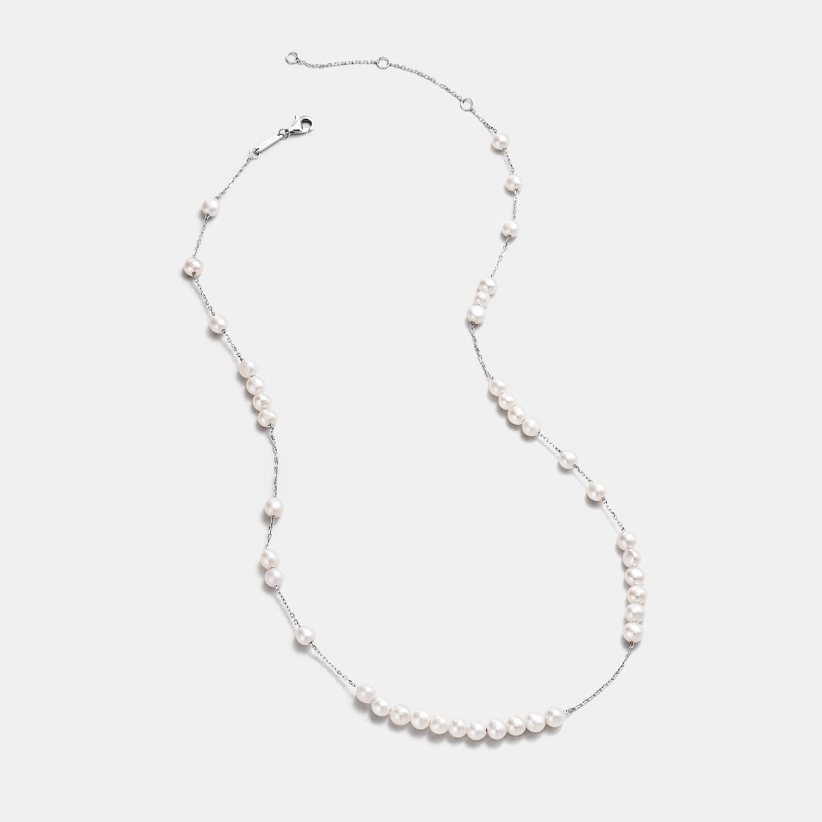 Moonlight Minimal Pearl Necklace